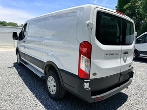 Listo para Enviar: Ford Transit Cargo 250 2025, Techo Bajo, Tracción Trasera, 3 Años de Garantía, Usado - Product Image 3