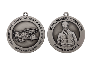 Venta Directa de Fábrica, Medalla Personalizada para Eventos, Bañada en Oro, con Cinta Roja y Blanca, Temática Deportiva, Regalo Promocional - Product Image 3