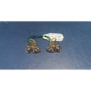 SE-1042 ต่างหูแบบติดหู ลายดอกไม้ เครื่องประดับโลหะผสมสังกะสี - Product Image 1