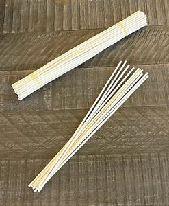 Bâtonnets diffuseurs décoratifs en rotin pour flacons parfumés et huiles - Product Image 1