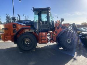 Tractor de Ruedas H-i-t-a-c-h-i ZW180-7 2026 con Motor y Caja de Cambios, Peso 3000 kg, 2001-4000 Horas - Product Image 3