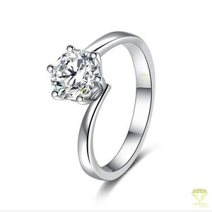Alta demanda Moissanite Anillo de compromiso Cojín Corte brillante con color plateado para mujeres Disponible a un precio asequible - Product Image 2