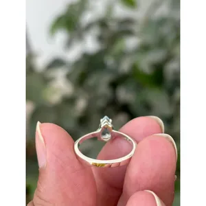Bague de mariage classique en argent sterling 925 plaqué rhodium avec aquamarine naturelle taille poire, sertie à griffes, 0,85 carat, faite à la main - Product Image 6