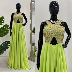 Combinaison en fausse georgette Elite Fashion Statement avec fil complexe et paillettes pour des collections exclusives - Product Image 2