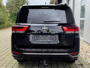 รถปี 2023-2024 สำหรับรถซีดาน 4.5L V8 เกียร์อัตโนมัติ 400 แรงม้า หลังคาซันรูฟแบบพาโนรามา เบาะหนัง สภาพดี - Product Image 4