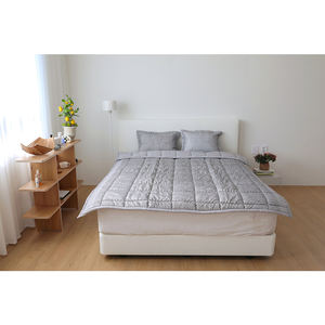 Ensemble de couette en microfibre semi-premium Olive D 170*210cm, style coréen, design matelassé carré, collection de literie d'hiver - Product Image 2