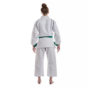 Uniforme de karaté léger et confortable, nouvelle arrivée, qualité supérieure OEM, meilleur service, uniforme de karaté de qualité supérieure, fabriqué au Pakistan - Product Image 3