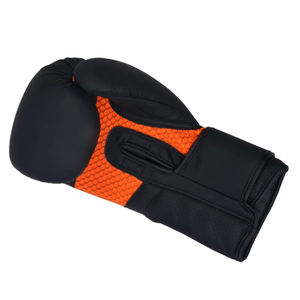 Guantes de cuero de alta calidad para entrenamiento al aire libre Plain Muay Thai Punch Bag Sparring MMA Kickboxing & Fighting Boxing Pakistan - Product Image 4