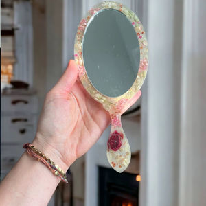 Miroir à main en résine avec finition lisse et brillante, parfait pour un usage quotidien, le maquillage ou des fins décoratives, ajoutant une touche élégante - Product Image 1