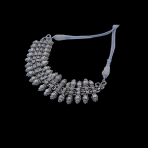 Hermoso último diseño de alta calidad plata aspecto igual blanco pulido latón Material gargantilla Collar para mujeres y niñas - Product Image 6