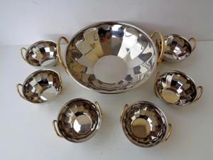 Elegante Juego de Tazones para Servir con Acabado Plateado, Base Dorada y Mini Tazones, Perfecto para Servir Aperitivos y Salsas en Eventos y Recepciones, de la India - Product Image 6