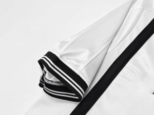 Maillot de football rétro personnalisé 2000 20001 avec nom et numéro Logo Maillot de football disponible dans toutes les couleurs - Product Image 3