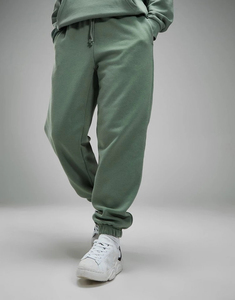 Ensemble de survêtement 2 en 1 pour femmes en détresse sweat à capuche avec patch de broderie personnalisé et pantalon de survêtement à taille élastique avec col à capuche - Product Image 4