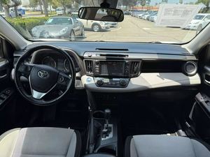 Toyota RAV4 Hybride XLE AWD 2018 d'occasion en excellent état, sans accident, conduite à gauche/droite - Product Image 5