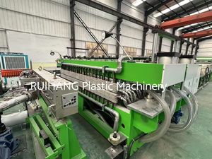 Ligne d'extrusion pour la fabrication de plaques alvéolaires en plastique PP pour coffrage, machines et équipements d'extrusion plastique - Product Image 5