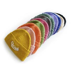 Gorros de gorro de invierno cálidos de doble grosor a precio barato en blanco liso para ropa informal para gorros de gorro con diseño de logotipo personalizado Unisex - Product Image 3