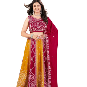 Lahenga Choli de Seda Vichitra con Dupatta para Novia, Estilo Cultural Gujara, con Bordado y Secuencia Multicolor, Especial para la Festividad de Navratri - Product Image 1