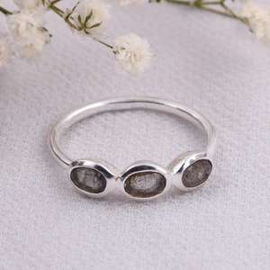 Bague élégante en labradorite naturelle plaquée or, forme ovale faite à la main, vente en gros, bagues ajustables pour femmes, bijoux cadeaux - Product Image 6