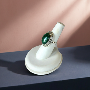 แหวนเงินมาลาไคท์คลาสสิกสำหรับผู้หญิง925แฟชั่นเครื่องประดับงานปาร์ตี้สั่งทำพร้อมเทคโนโลยีช่องทางการผลิต - Product Image 1