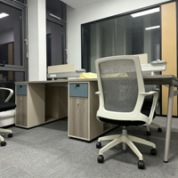 Poste de travail de bureau moderne pour 4 personnes, en bois, mobilier de bureau modulaire commercial, bureau avec tiroirs et cloison