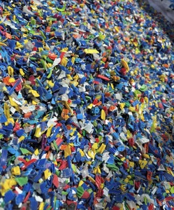 Colorful HDPE <b>Plastic</b> Scrap For Sports Equipment High Impact Resistance Injection Molding Grade - Product Image 2
