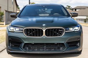 BMW M5 CS 2022 Usado en Excelentes Condiciones, Super Sedán de Producción Limitada, Motor V8 Twin-Turbo de 627 hp, Color Verde Metálico Intenso - Product Image 1