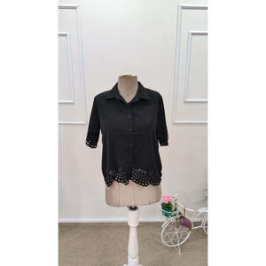 Blusa de Mujer de Manga Corta con Cuello y Botones al Frente Estilo Dubai de Jane, Blusa Elegante Informal para Uso Diario - Product Image 6