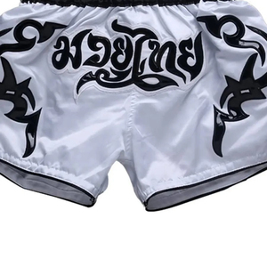 Venta al por mayor uso al aire libre hombres Muay Thai pantalones cortos de gran tamaño de peso ligero hombres Muay Thai pantalones cortos precio barato OEM personalización 2025 - Product Image 5
