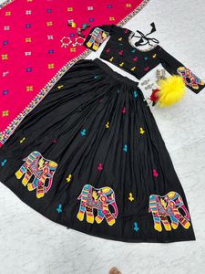 Lehenga de mujer de algodón de rayón puro de calidad superior superventas para uso de fiesta disponible a granel de la India - Product Image 6