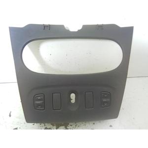 Pannello di Controllo Finestrini Centralizzato DACIA Sandero Serie II 275009384r (12>20) - Product Image 1