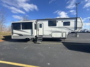 Utilisé 2022 Keystone M-o-n-t-a-n-a 3231C-K - Product Image 4