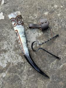 Corne à boire Viking de style animal fabriquée à la main Accessoire décoratif en corne de buffle polie par l'artisanat du croissant - Product Image 4