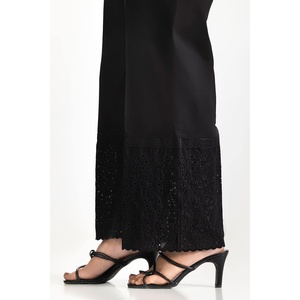 Pantalon évasé décontracté pour femme noir, respirant, léger, taille haute, brodé à la main - Product Image 3