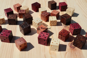 Dés polyédriques en bois faits à la main, ensemble de 7 pièces, écologiques, durables, de collection, pour les jeux de rôle de fantasy Dungeons & Dragons, Tradebyd - Product Image 3