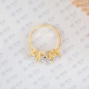 2.25 CTW Oval Cut Three Stone Moissanite <b>Ring</b> for Women Perfect Anniversary Birthday Gift for Loved Ones - Product Image 3