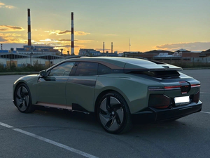 SUV Hi Phi Z 2022, toit ouvrant métallique automatique, sièges en cuir, batterie au lithium, équipements haut de gamme - Product Image 3