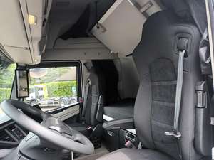 NUEVO IVECO S-WAY 2025 con Transmisión Automática, 499hp, Combustible: Diésel, Euro 6, Volante a la Izquierda - Product Image 3