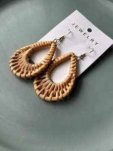 Boucles d'oreilles en rotin faites à la main en osier Boho boucles d'oreilles pendantes bijoux légers naturels tissés à la main en rotin balancent - Product Image 3