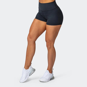 กางเกงขาสั้นผ้าสเตรชและทรงเข้ารูปสวมใส่สบาย พร้อมเนื้อผ้านุ่มและดีไซน์ที่ยืดหยุ่นตามการเคลื่อนไหว - Product Image 5