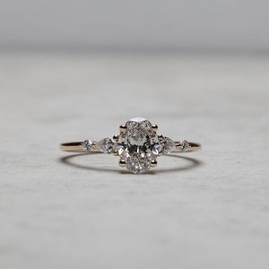 10x8mm ovale coupe blanc CZ bague de fiançailles trois pierres bande de mariage pour les femmes argent mariée anniversaire bijoux diamant pierre principale - Product Image 1
