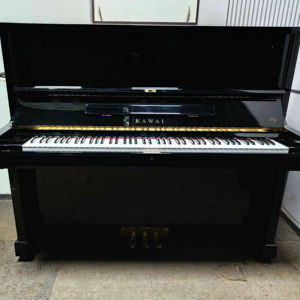 Piano Vertical Kawai BS30S Original de Japón, Piano Usado con un Hermoso Tono y un Aspecto Elegante - Product Image 1
