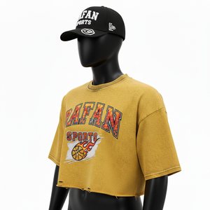 Crop top femme en jersey de coton premium, tissu lavé, jaune doux, ourlet délavé, impression sérigraphique, logo personnalisé. - Product Image 3