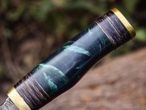 Couteau Bowie de qualité supérieure en acier Damas fait à la main, personnalisé en gros, OEM ODM, lame de qualité supérieure, manche en résine, étui en cuir - Product Image 4