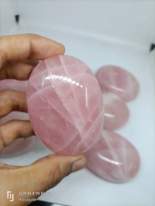 Piedra de Cuarzo Rosa Natural Pulida, Piedra de Palma Curativa para Meditación, Reiki, Chakra, Energía del Amor, Venta al por Mayor - Product Image 2