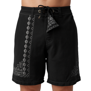 Pantalones Cortos de Cuero Negros de Gamuza Bordados para Hombre al por Mayor, Fabricación OEM Personalizada para Festivales Tradicionales - Product Image 1