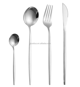 Ensemble de couverts GOLDEN de qualité supérieure, longue durée de vie, conçu pour le confort, offrant une apparence dorée lumineuse - Product Image 5