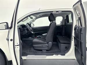 Toyota HiLux 2.4 D4D Comfort 4x4 Xtra d'occasion 2024 - Product Image 6
