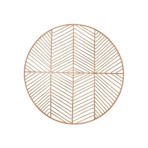 Ensemble d'assiettes de chargeur gaufrées marron design avec finition antique pour une table à manger élégante et une table de fête - Product Image 5