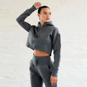 Sweat à capuche court pour femme en molleton gris chiné, 58 % polyester 42 % coton, avec bande décorative, faible MOQ - Product Image 4