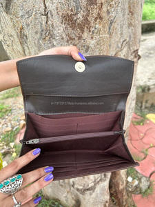 Nouveau Style occidental cheveux sur peau coloré usiné fourrure cuir pochette femmes conçu sac à main vente chaude en cuir usiné portefeuille Unique - Product Image 6